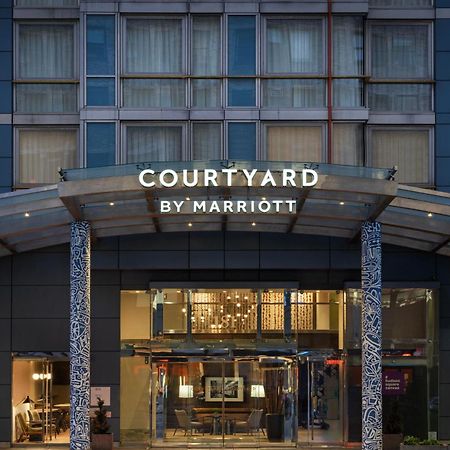 Courtyard By Marriott New York Manhattan / Soho Hotel Exterior photo